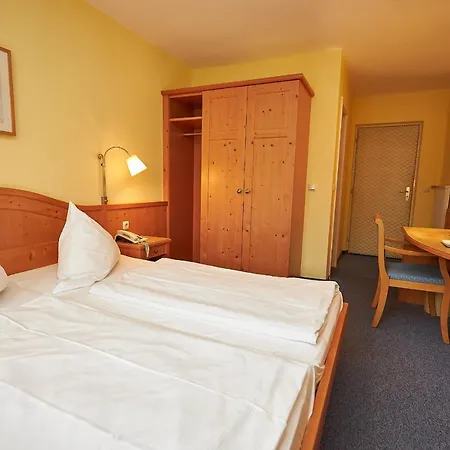 Gasthof-hotel Zur Post 3*