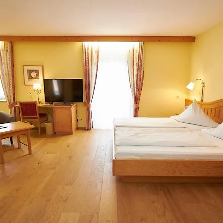 Hotel Gasthof-hotel Zur Post Samerberg